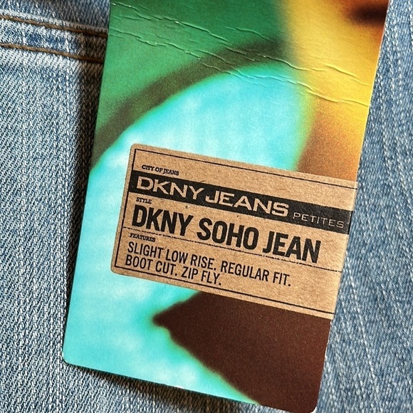 NWT DKNY Jeans Petites Soho Boot Cut Stretch - Picture 16 of 16